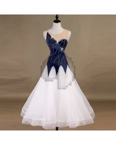 Sleeveless Diamond-studded Modern Dress  X3N-036